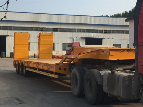 半掛車規(guī)格解析 高低平板與挖機板載重、價格及配件指南